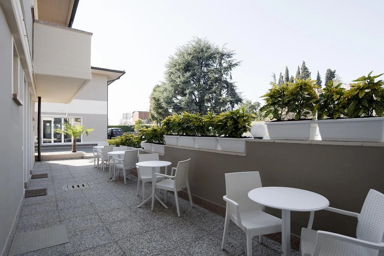 Hotel Venezia Park Castelnuovo del Garda 3*,