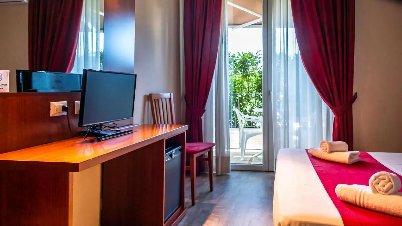 Hotel Venezia Park - Enjoy Holiday Castelnuovo del Garda 3*,  Italy